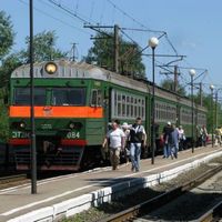 Укачивает в электричке